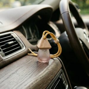 luxury car perfume diffuser hanging wooden cap air freshener long lasting fragrance for car interior